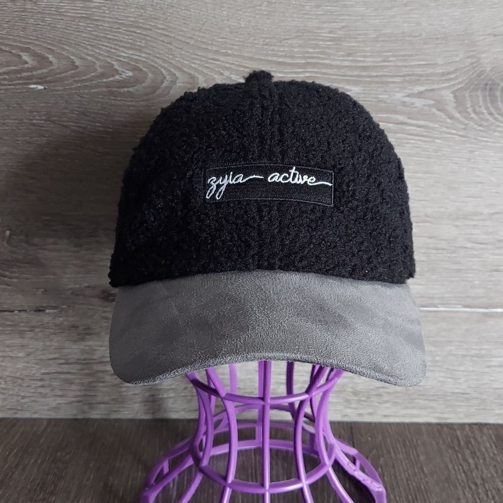 Zyia Active Hat Black Sherpa Gray suede Bill Adjustable Strapback Cap